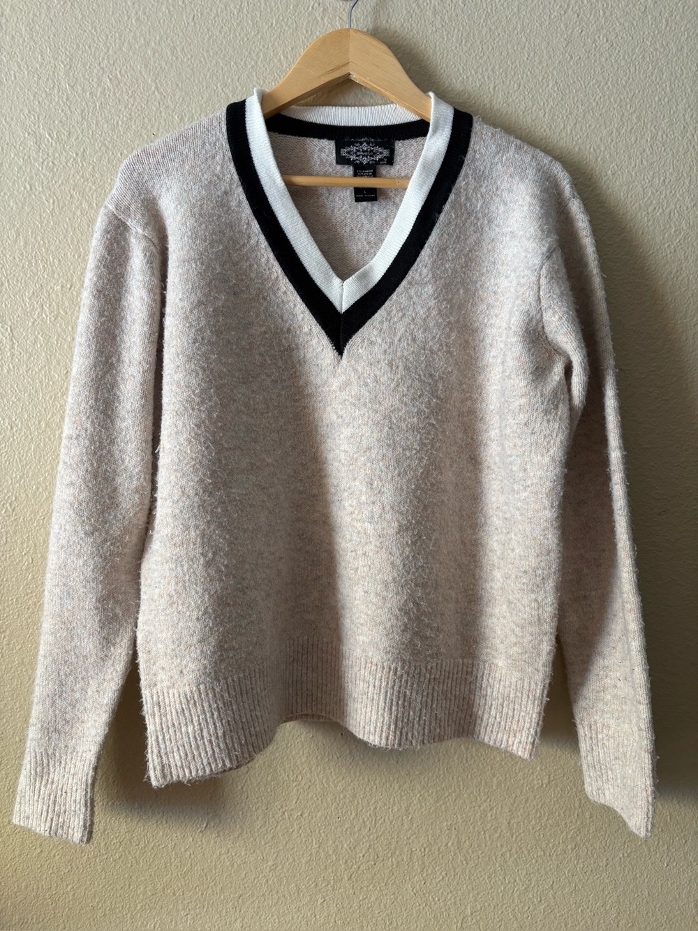 Anthropologie Oliver by Escio Varsity V Neck Sweater Large Oatmeal